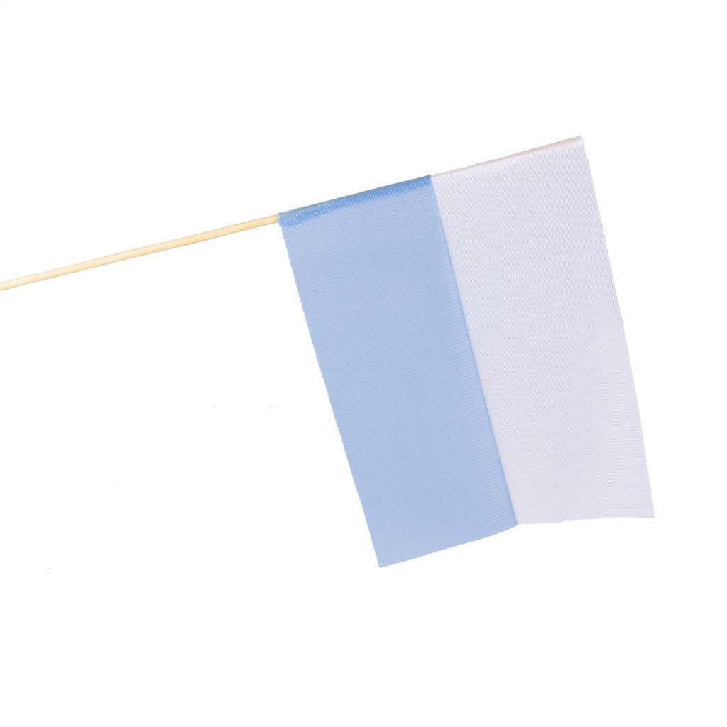 Chorągiewka materiałowa biało niebieska wys. 38 cm